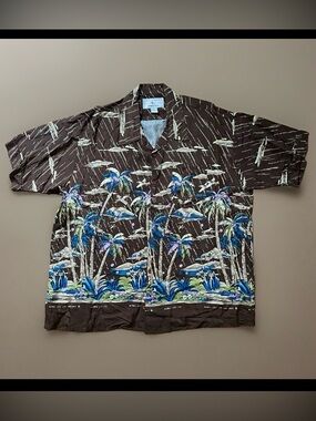 Avirex 90’s Vintage WW2 Pacific Theater Hawaiian Print Button-Down Shirt